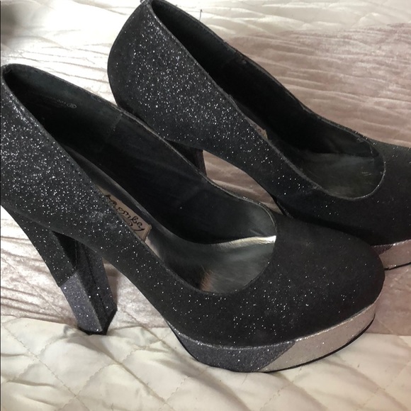 Naughty monkey super cute glittery heels - Picture 3 of 3